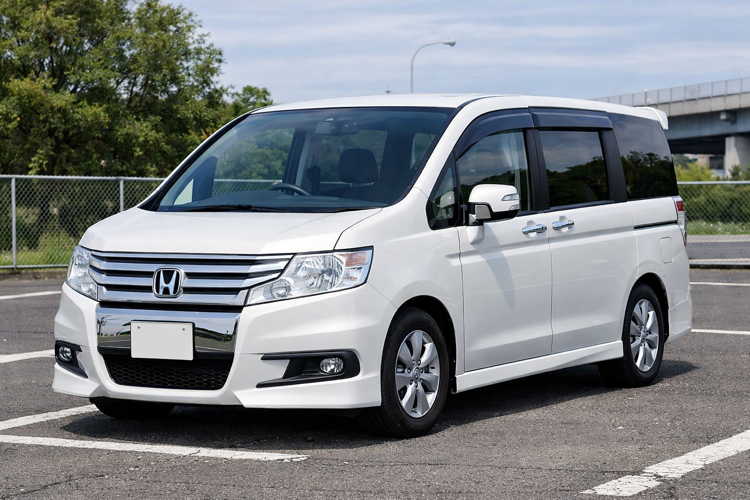 ホンダ ステップワゴン 車体番号・原動機（エンジン）形式 打刻位置